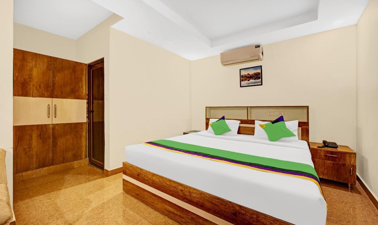 Collection O Royal Suites Bangalore Exterior foto